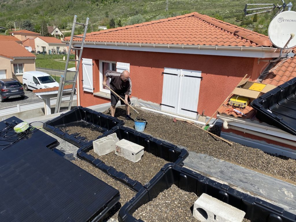panneau solaire toit plat