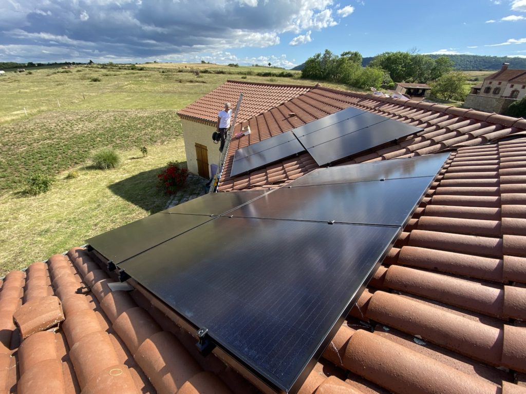 Microonduleurs ou onduleur centralisé? Auver Sol Avenir Auver Sol Avenir