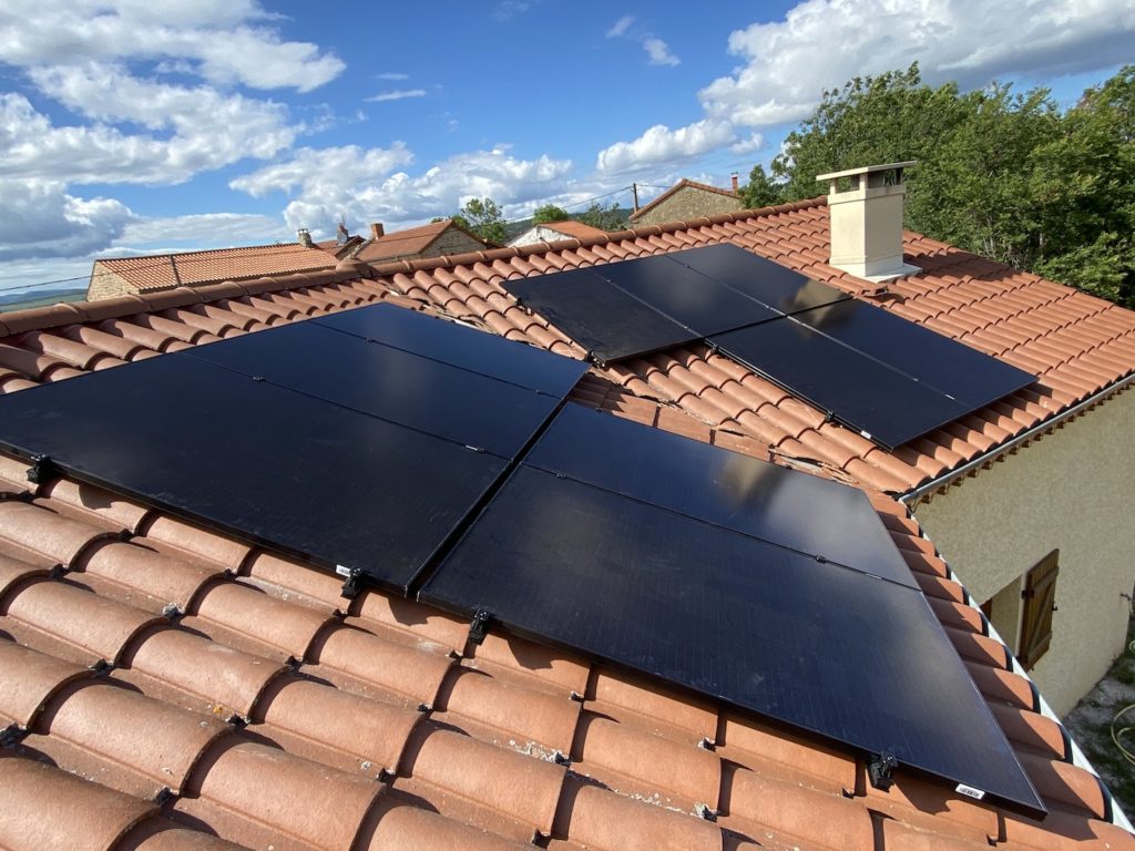 Microonduleurs ou onduleur centralisé? Auver Sol Avenir Auver Sol Avenir