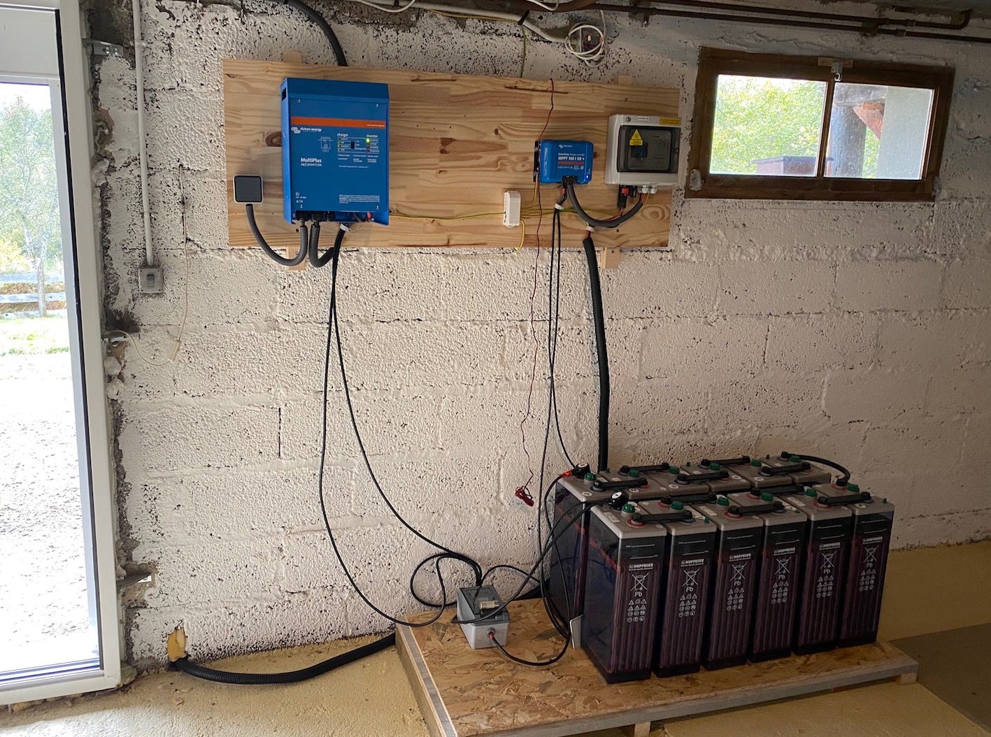Les batteries de stockage, un pas vers l'indépendance - Auver Sol ...